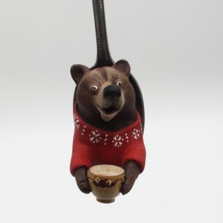 L'ours au pull rouge